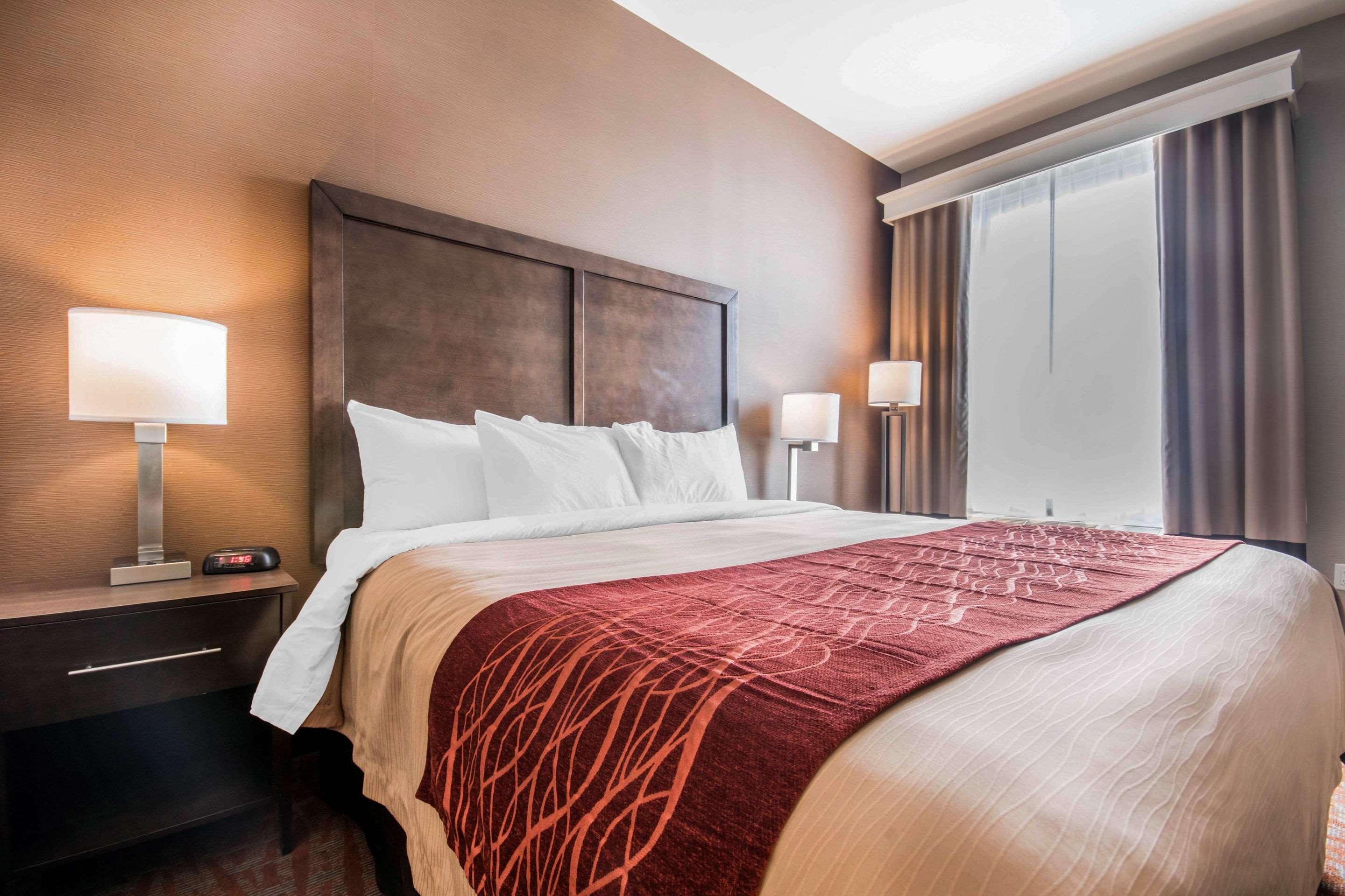 Comfort Inn & Suites Меррітт Екстер'єр фото