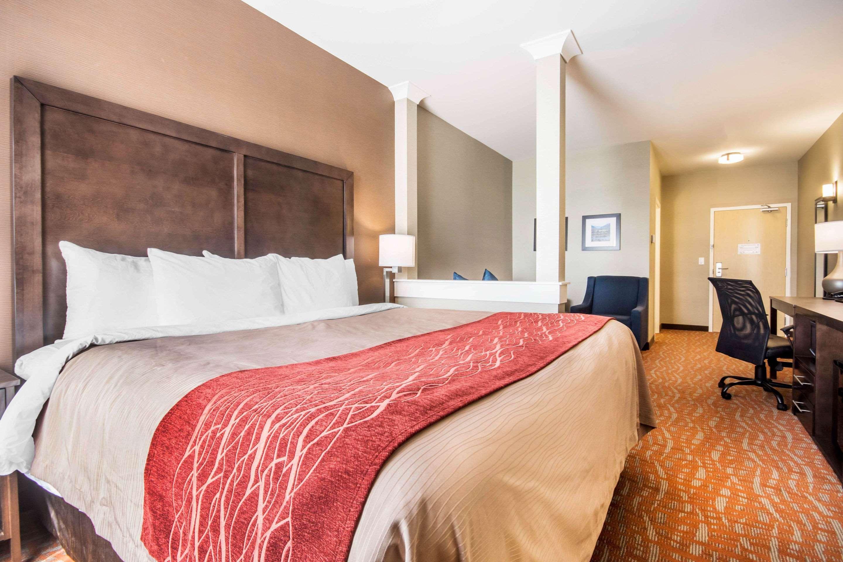 Comfort Inn & Suites Меррітт Екстер'єр фото