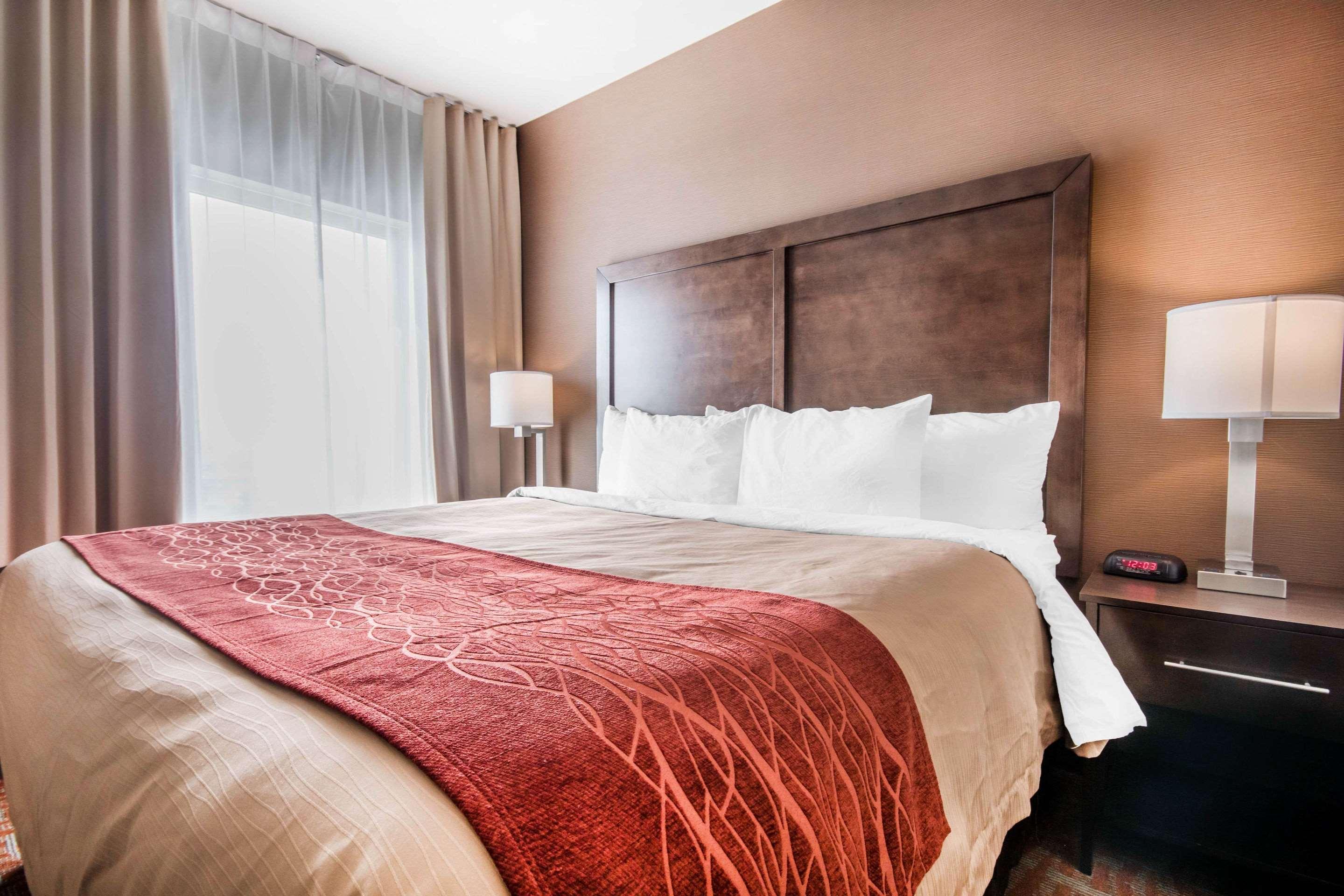Comfort Inn & Suites Меррітт Екстер'єр фото