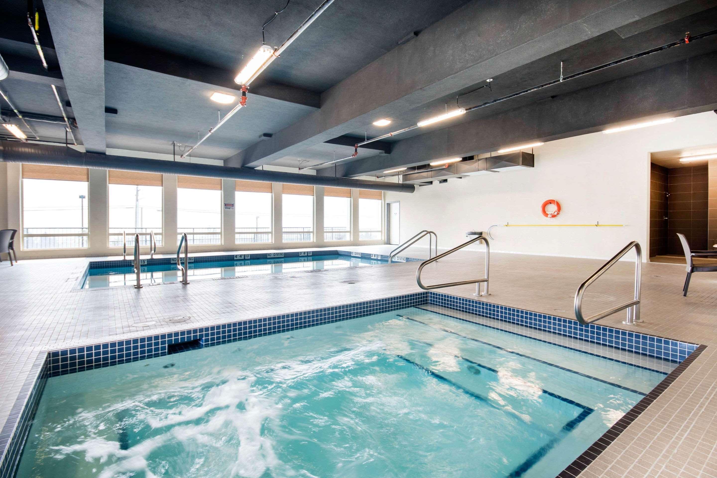 Comfort Inn & Suites Меррітт Екстер'єр фото